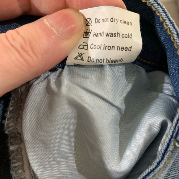 Women’s Ankle Destructed W/ Camouflage Backing Stretch Denim XL - Picture 11 of 11